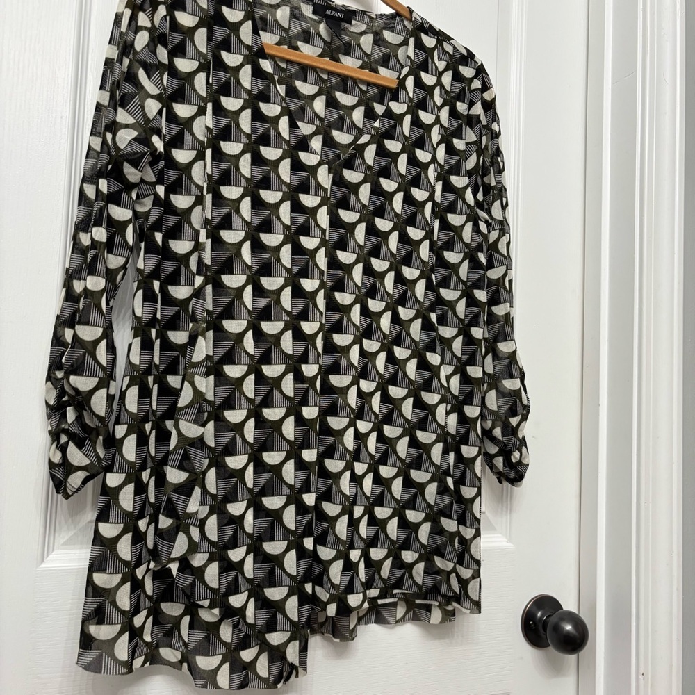 Black Geometric Asym Tunic | Alfani L - Picture 3 of 8